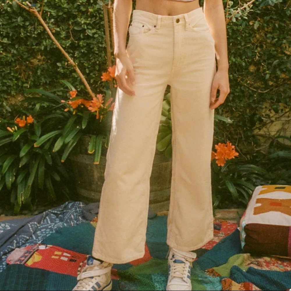 UO cream cropped cords